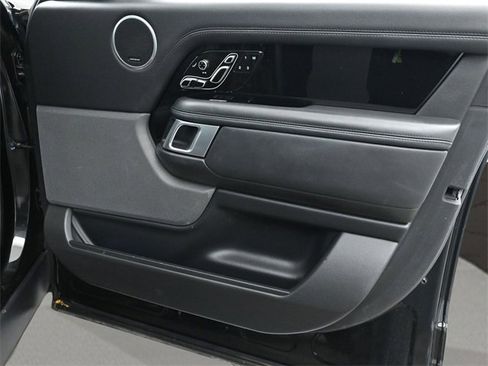 Used 2020 Land Rover Range Rover Long Wheelbase HSE image 22