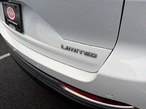 New 2026 Jeep Grand Cherokee Limited AWD/4WD image 9