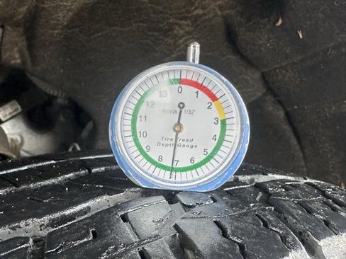 Certified 2025 Chevrolet Tahoe Z71 image 32