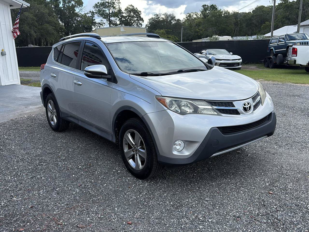 Used 2015 Toyota RAV4 XLE FWD image 3
