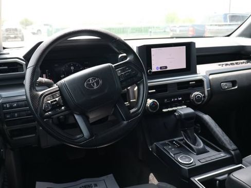 Used 2025 Toyota Tacoma SR5 RWD image 10