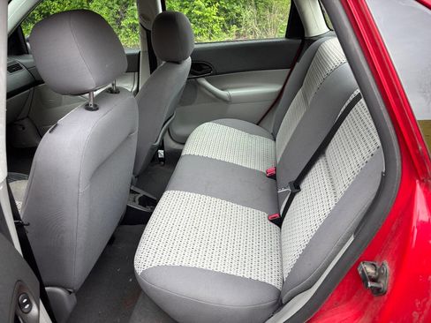Used 2007 Ford Focus SE FWD image 12