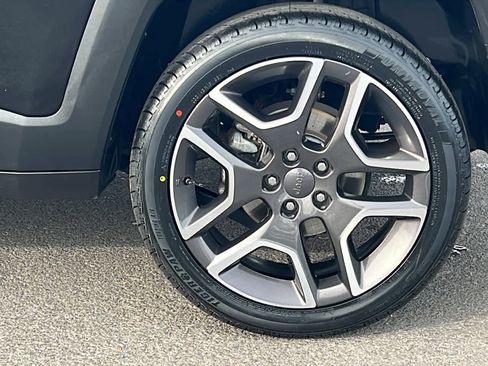 Certified 2021 Jeep Renegade Sport image 9