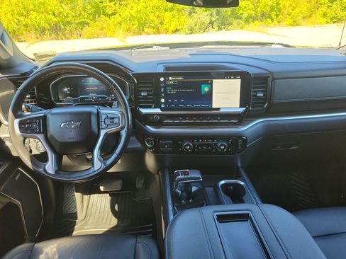 Used 2022 Chevrolet Silverado 1500 RST w/ Convenience Package II AWD/4WD image 18