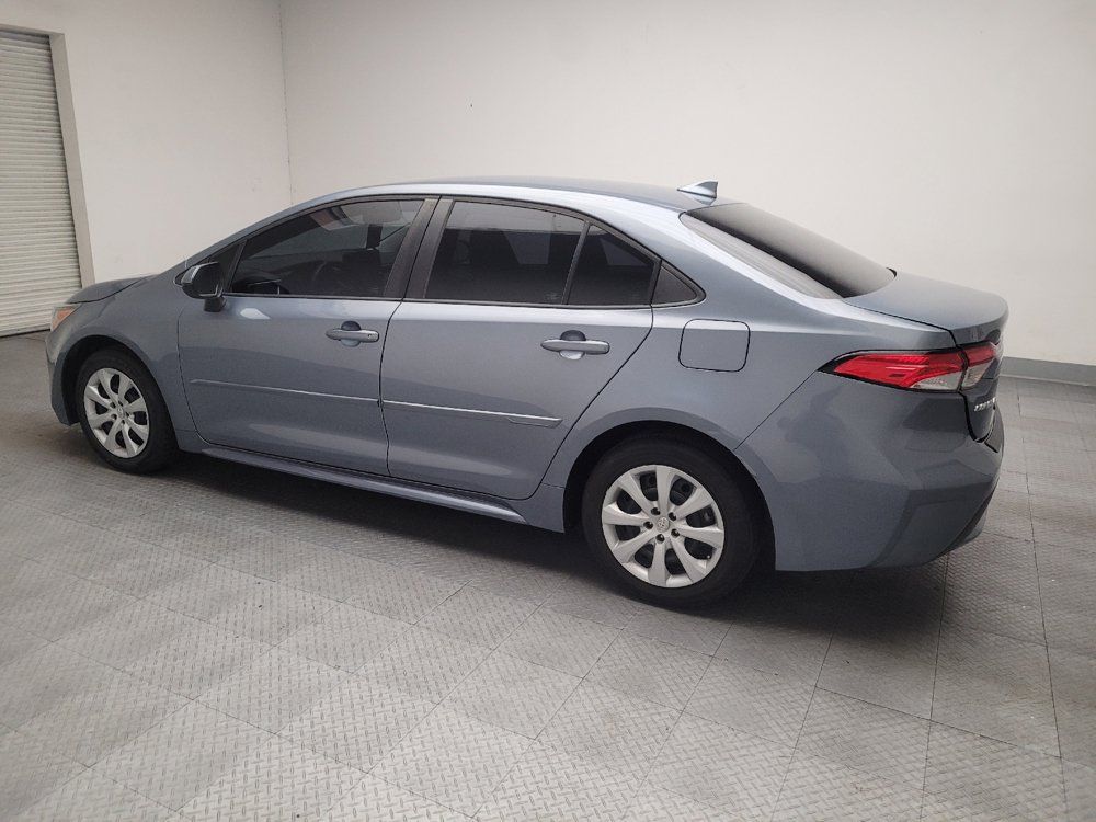 Used 2022 Toyota Corolla LE FWD image 3