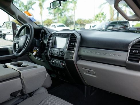 Used 2020 Ford F250 XLT w/ FX4 Off-Road Package image 38