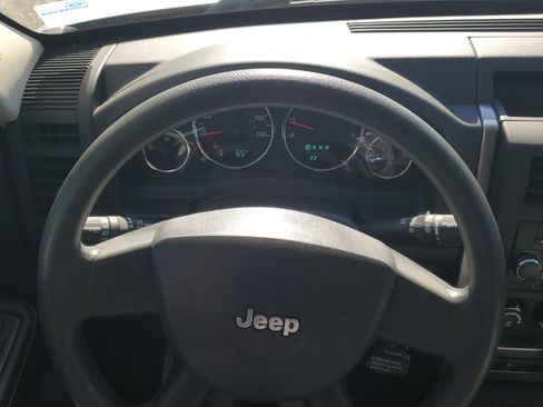Used 2010 Jeep Liberty Sport w/ Popular Equipment Group image 19