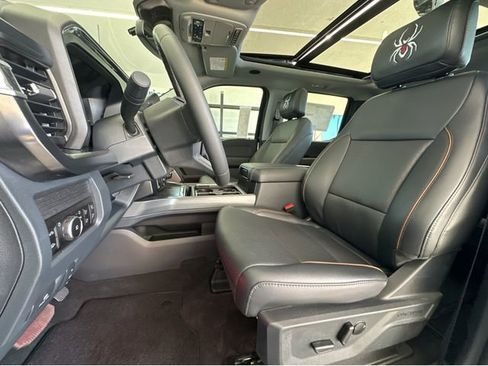 New 2026 Ford F250 Lariat w/ Black Appearance Package image 16