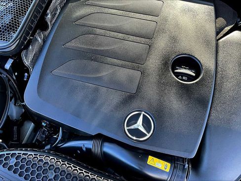 Used 2021 Mercedes-Benz C 300 Sedan image 32