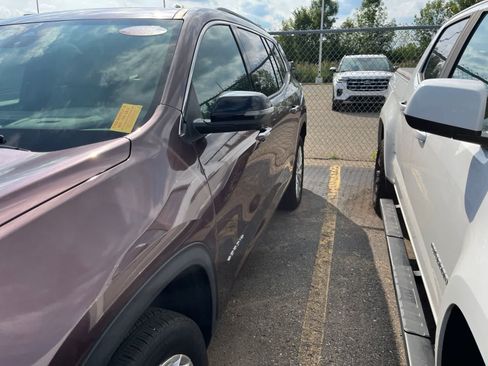 Used 2024 GMC Acadia Elevation AWD/4WD image 7