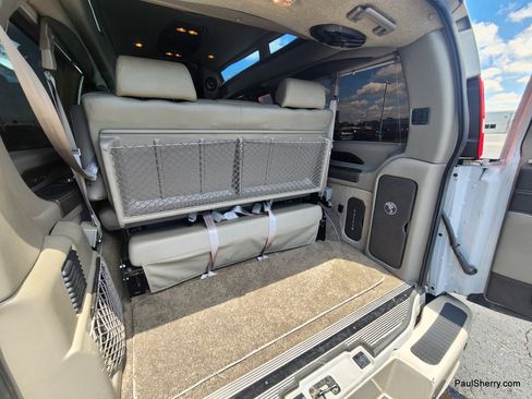 Used 2021 GMC Savana 2500 LS w/ Enhanced Convenience Package RWD image 18
