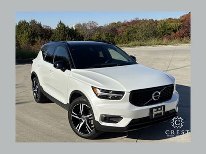 Used 2019 Volvo XC40 T5 R-Design