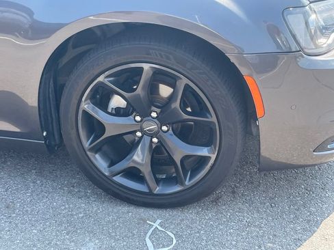 Used 2021 Chrysler 300 S RWD image 5