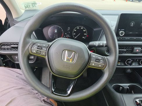 Used 2025 Honda HR-V LX image 7