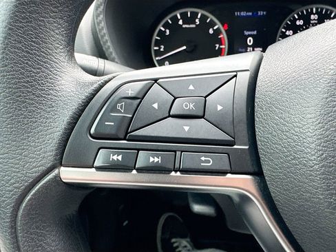 Used 2023 Nissan Sentra S image 9