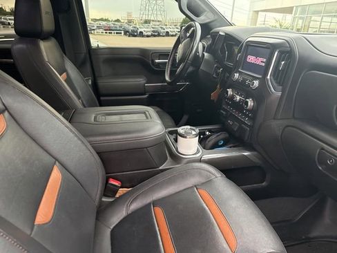 Used 2022 GMC Sierra 1500 AT4 w/ AT4 Premium Package AWD/4WD image 9