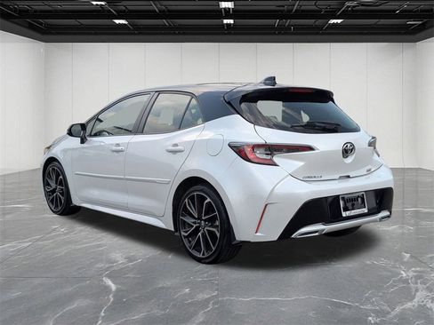Used 2022 Toyota Corolla XSE image 3