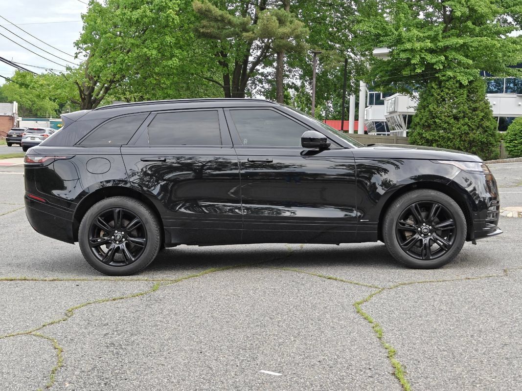 Used 2018 Land Rover Range Rover Velar R-Dynamic SE AWD/4WD image 3