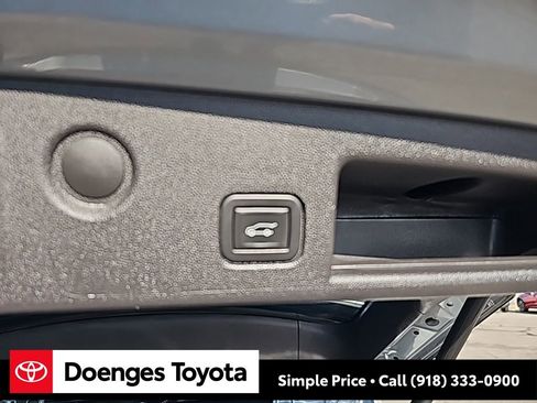 Used 2024 Chevrolet Equinox RS image 18