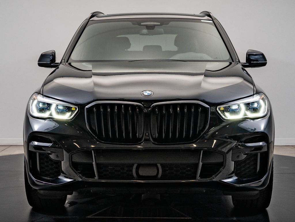 Used 2023 BMW X5 xDrive40i w/ Executive Package AWD/4WD image 2
