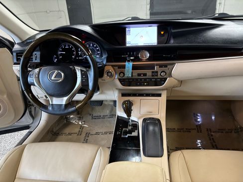 Used 2013 Lexus ES 350 Sedan image 17