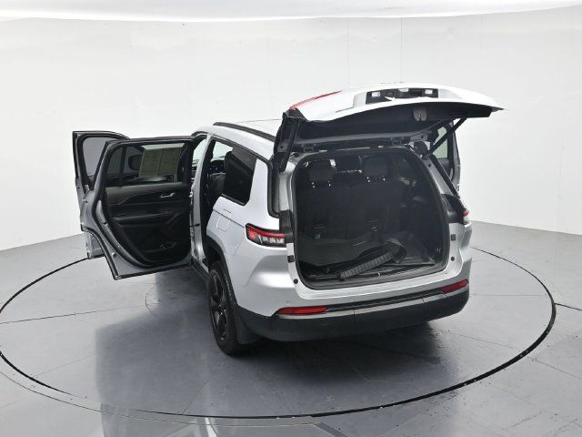 Used 2023 Jeep Grand Cherokee L Altitude AWD/4WD image 47