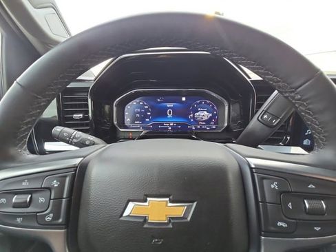 Used 2023 Chevrolet Silverado 1500 LT image 25