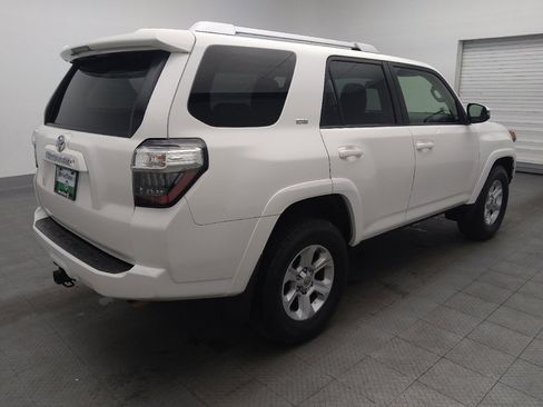 Used 2017 Toyota 4Runner SR5 Premium image 9