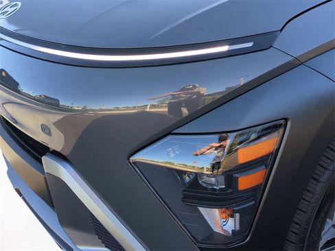 New 2026 Hyundai Kona SEL Premium image 10