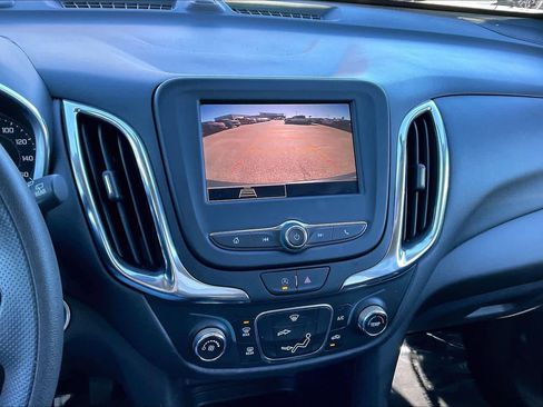 Used 2023 Chevrolet Equinox LT image 50