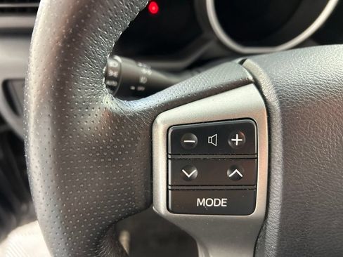 Used 2013 Toyota 4Runner Limited AWD/4WD image 14