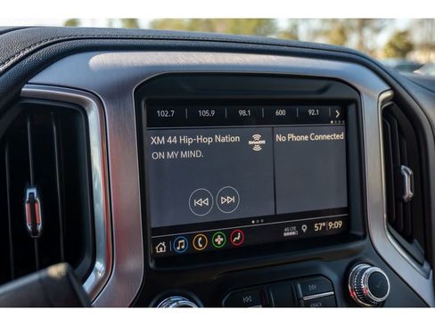 Used 2019 GMC Sierra 1500 SLT w/ SLT Premium Package image 24