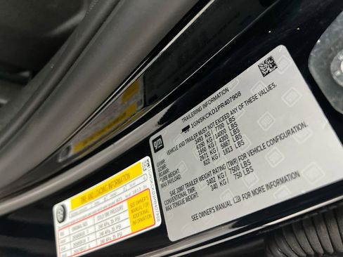 Used 2023 Chevrolet Suburban LT image 28