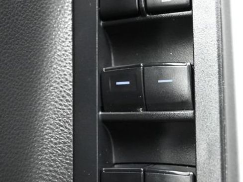 Used 2023 Toyota Highlander XLE FWD image 24