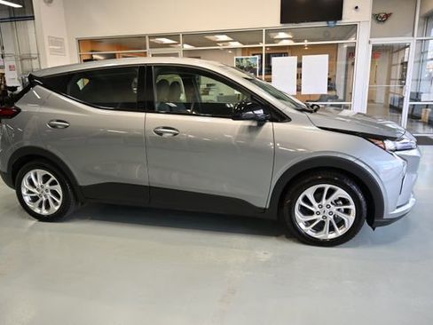 New 2027 Chevrolet Bolt LT FWD image 4