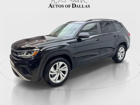 Used 2023 Volkswagen Atlas SE w/ Panoramic Sunroof Package FWD image 2