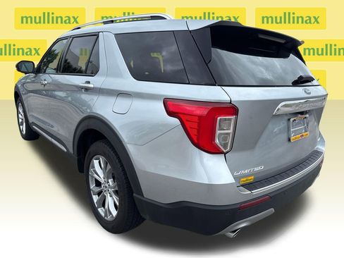 Used 2023 Ford Explorer Limited w/ Equipment Group 301A image 9