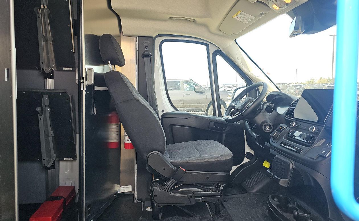 Used 2024 RAM ProMaster 3500 w/ Delivery Van Package FWD image 8