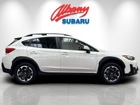 Used 2023 Subaru Crosstrek 2.0i Premium AWD/4WD image 3