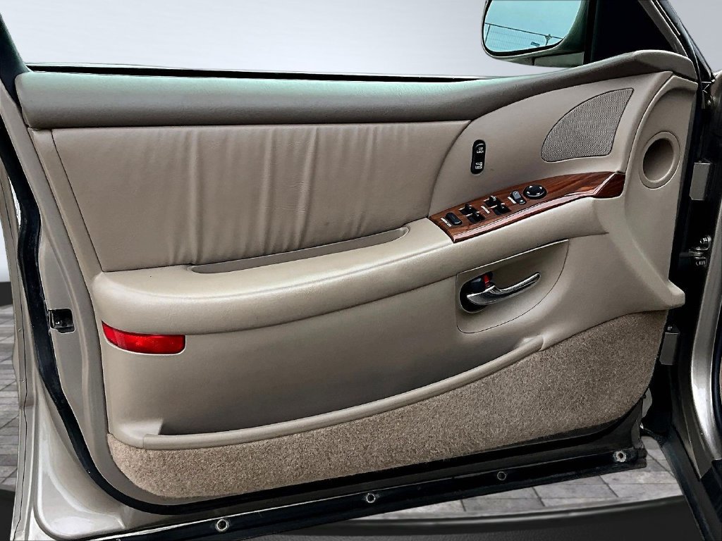 Used 2003 Buick Park Avenue FWD image 20