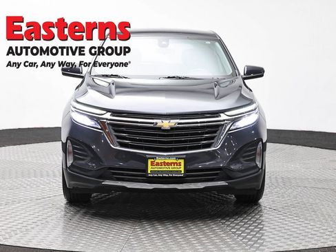 Used 2023 Chevrolet Equinox LT FWD image 2