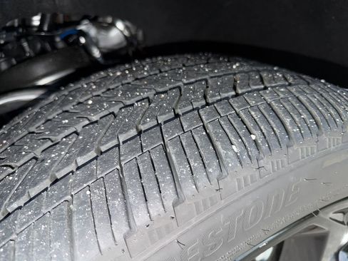 Used 2026 GMC Yukon XL Denali w/ Denali Reserve Package image 32