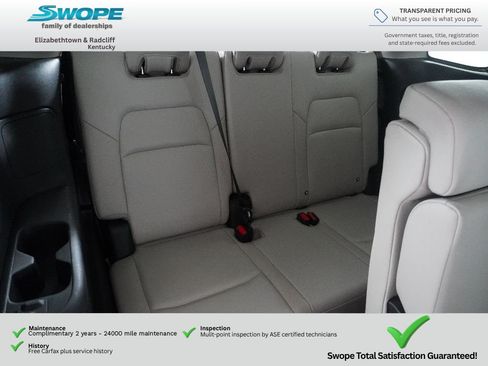 Used 2023 Nissan Pathfinder SL w/ Lighting Package (N92) AWD/4WD image 11