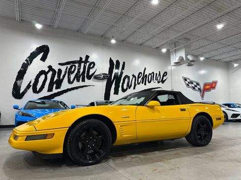 Used 1996 Chevrolet Corvette Convertible RWD image 9