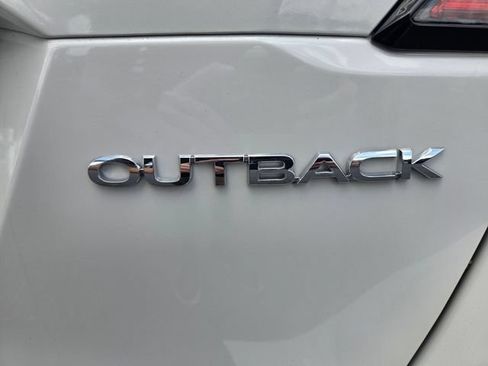 Used 2025 Subaru Outback Premium w/ Popular Package #1A AWD/4WD image 14