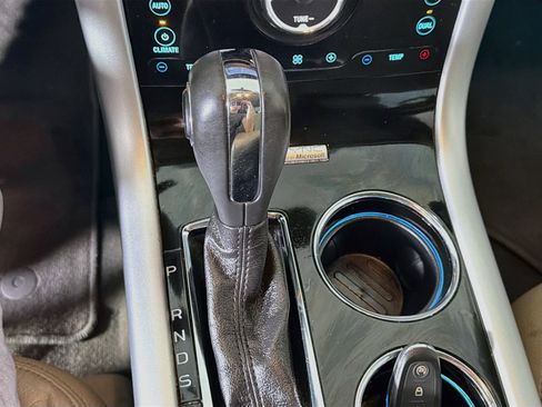 Used 2014 Ford Edge Limited w/ Equipment Group 301A FWD image 25