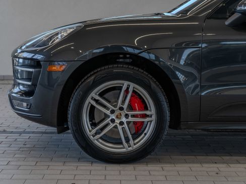 Used 2018 Porsche Macan Turbo w/ Premium Package Plus image 4