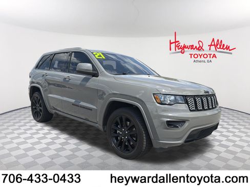 Used 2021 Jeep Grand Cherokee Laredo X RWD image 1