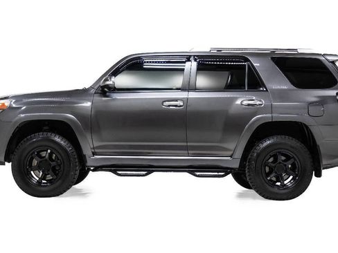 Used 2011 Toyota 4Runner Limited AWD/4WD image 6
