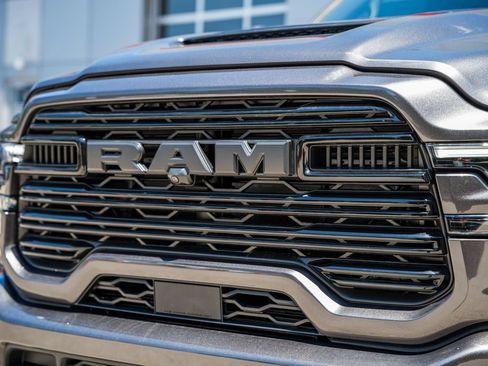 New 2026 RAM 3500 Laramie AWD/4WD image 12